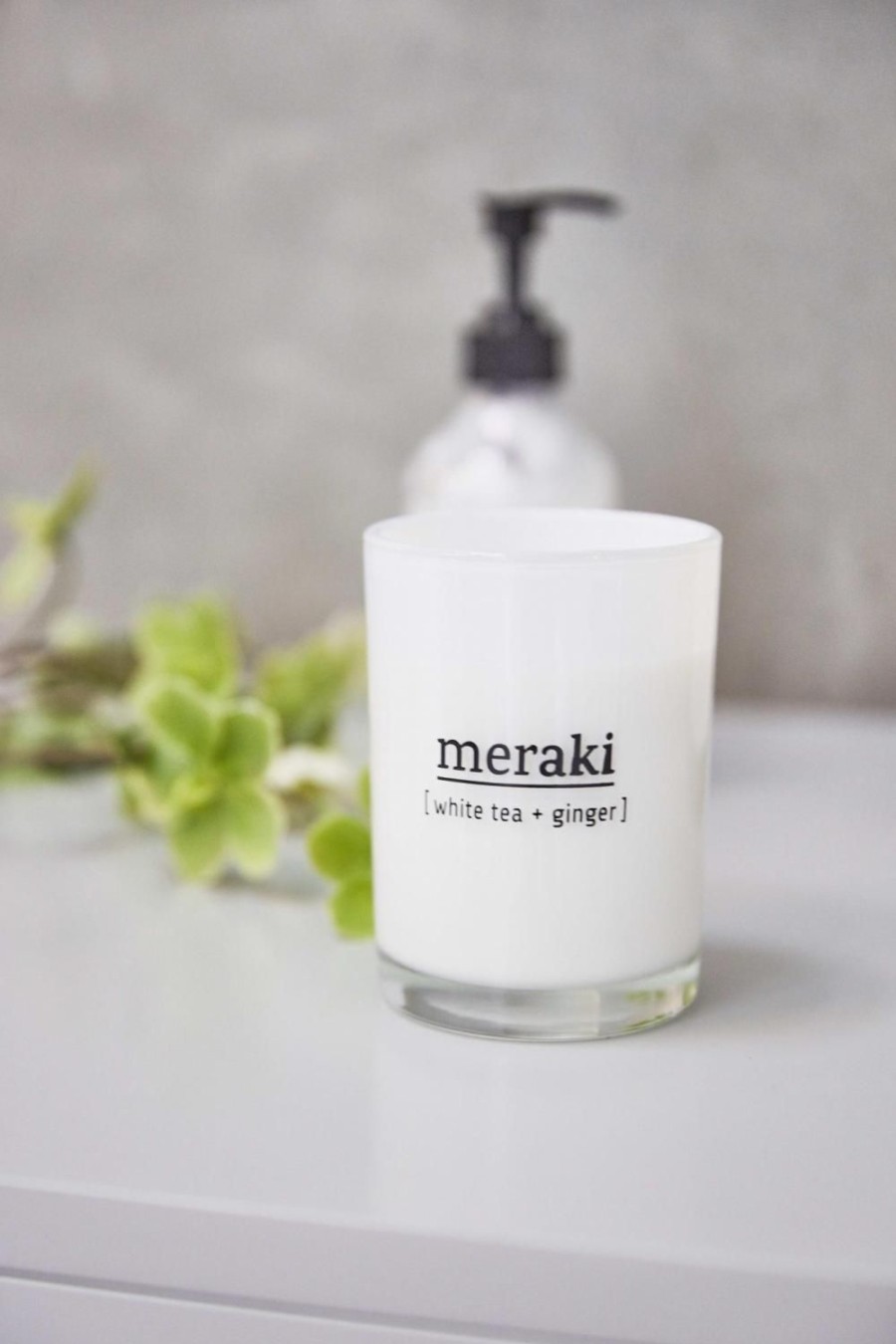 Romduft Kremmerhuset | Meraki Duftlys Med White Tea & Ginger